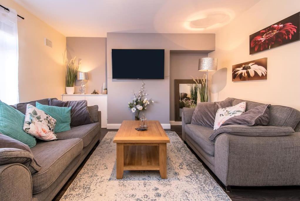 City Home From Home - Peaceful, Cosy & Modern 2Bed House นอตติงแฮม ภายนอก รูปภาพ